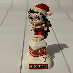 Betty Boop The Danbury Mint December Collection Figurine